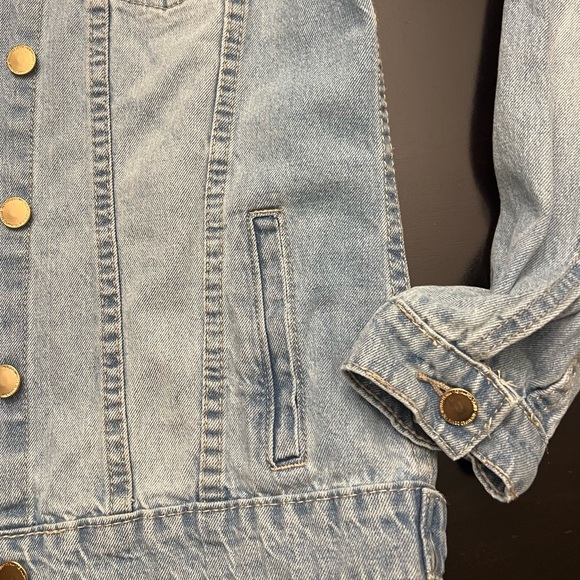 Revamped embroidered denim jacket - Picture 4 of 9